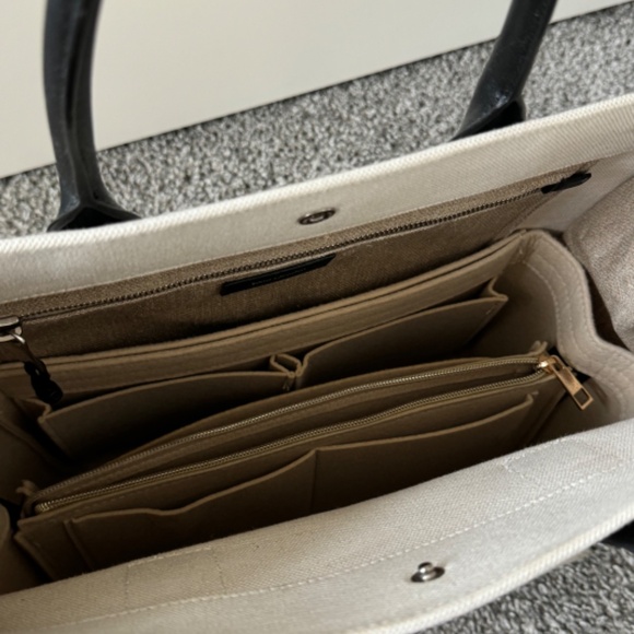 SAINT LAURENT LINEN TOTE - Picture 13 of 13